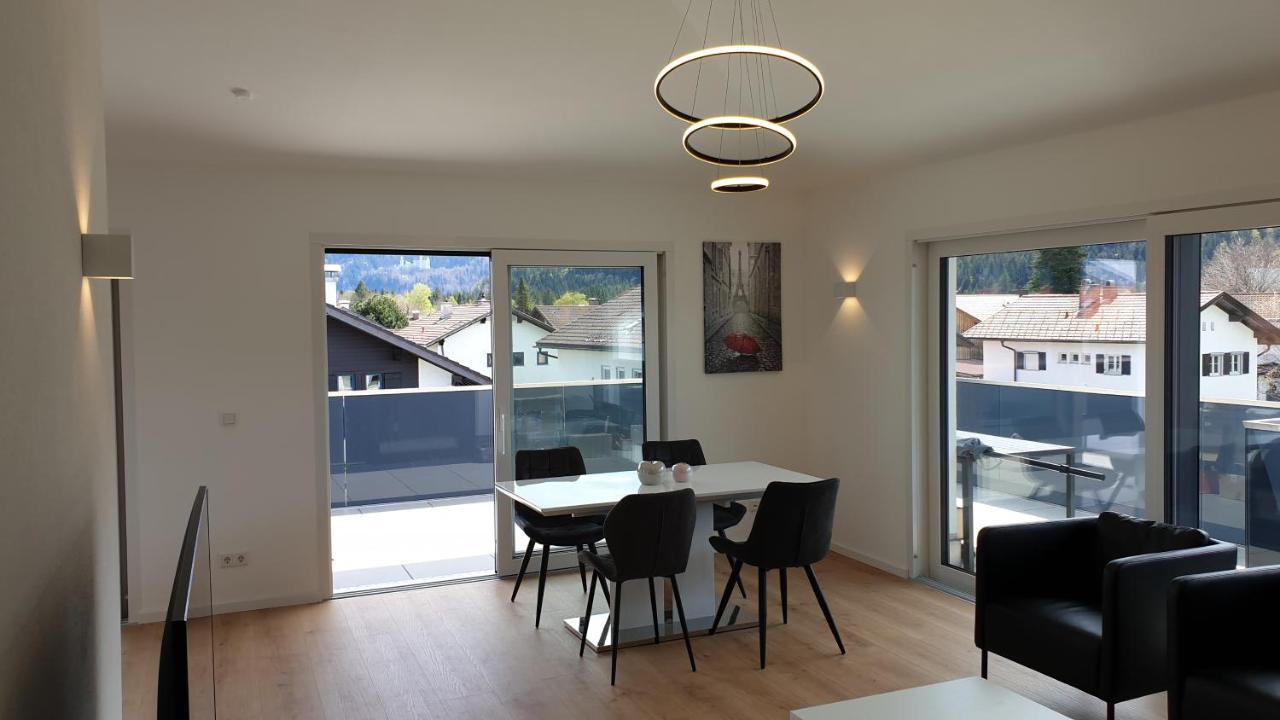 Panorama Penthouse Apartment ฟุสเซ่น ภายนอก รูปภาพ