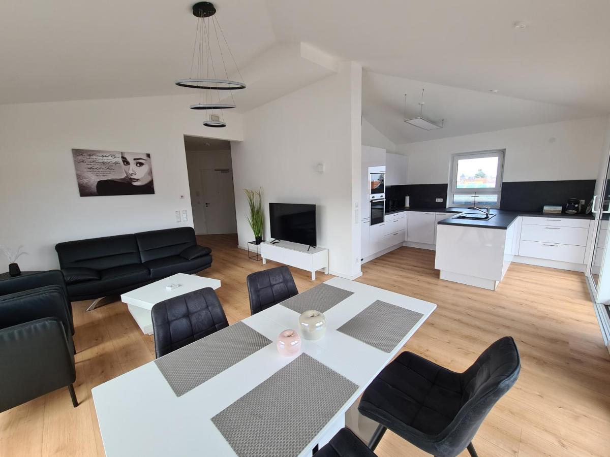 Panorama Penthouse Apartment ฟุสเซ่น ภายนอก รูปภาพ