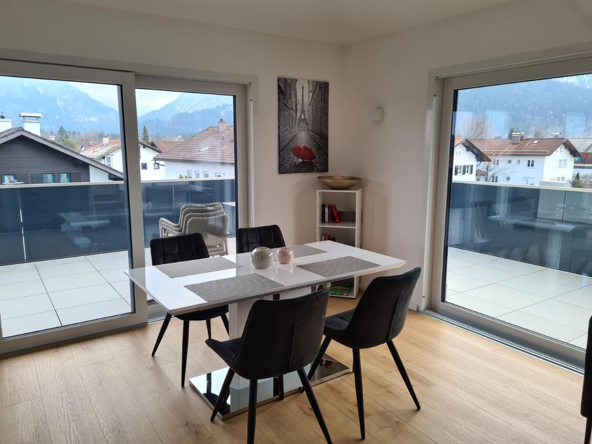 Panorama Penthouse Apartment ฟุสเซ่น ภายนอก รูปภาพ